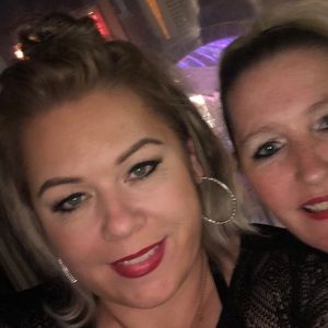 Meet your Posher, Leslie